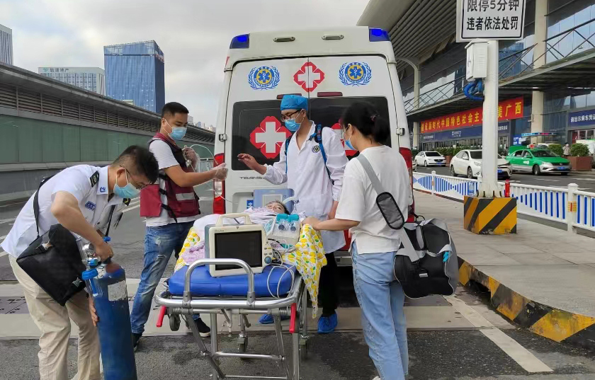 桂林救护车出租公司